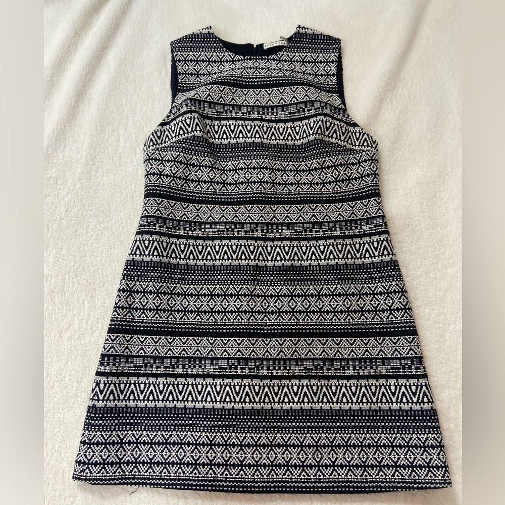 Alice + Olivia Black and White Patterned Women's Dress